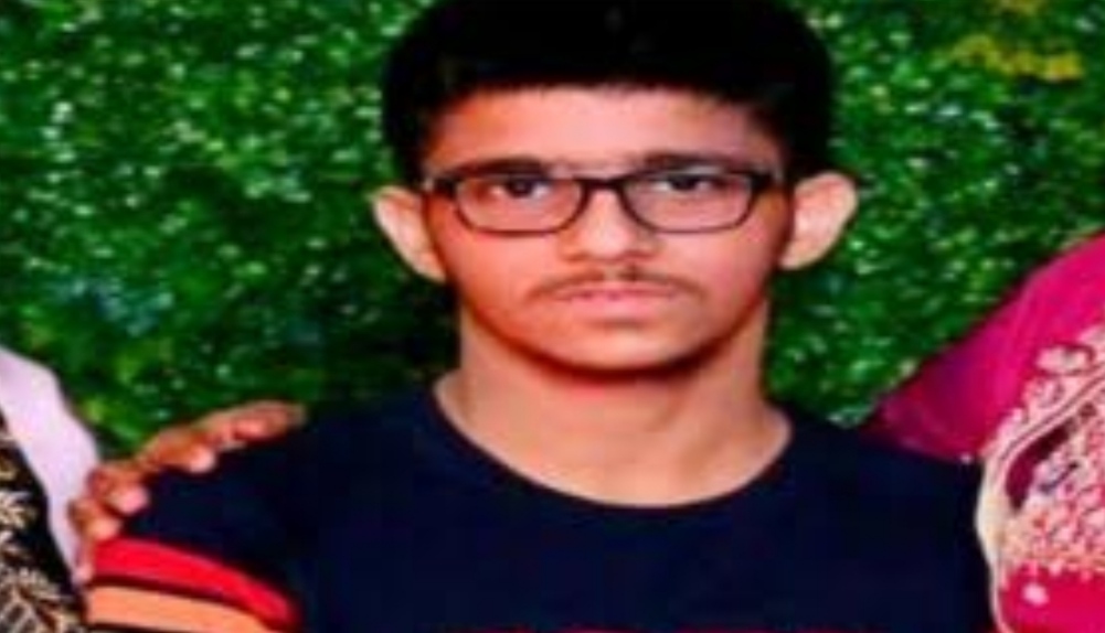 Shocking incident in Punjab, school going student commits suicide by jumping in scooty stop canal