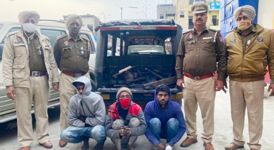 Police Station No: 8 arrested 3 people in connection with theft