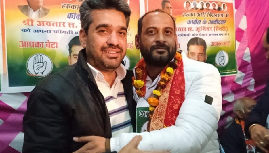 A setback to the BJP in Jalandhar North, Mandal head Rajkumar Raju, Manish Kumar, along with their hundreds of colleagues, joined the Congress