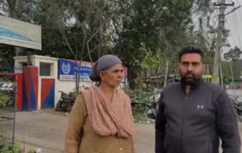 Bike rider snatched absconding after snatching woman's earrings in Jalandhar