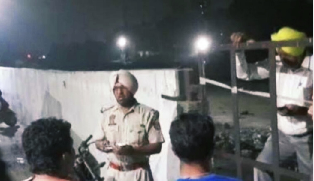 An atmosphere of panic due to firing near Sodal Under Bridge, police reached the spot