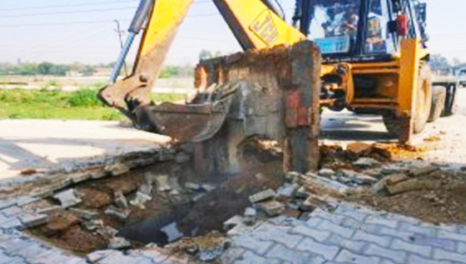 Municipal corporation in action mode as soon as AAP government comes, ditch on illegal colonies