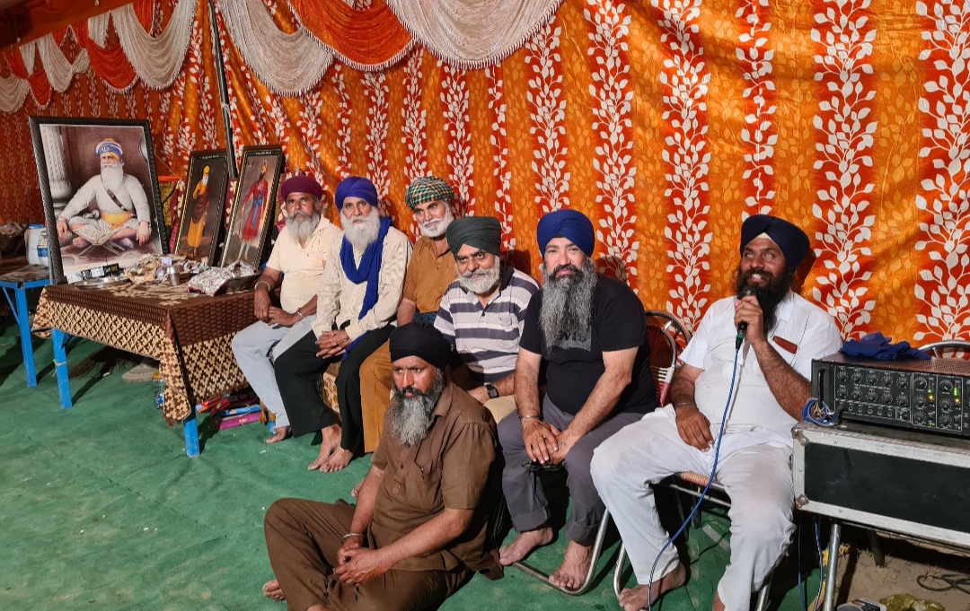 The 13th langar was laid annually on behalf of Shri Guru Ramdas Seva sambhal Sanstha Gurdwara Kolsar Sahib Shaheedan
