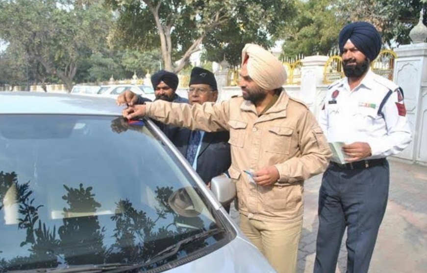 Now the traffic police will not stop the vehicles coming from outside, they will leave after explaining if they make a mistake.