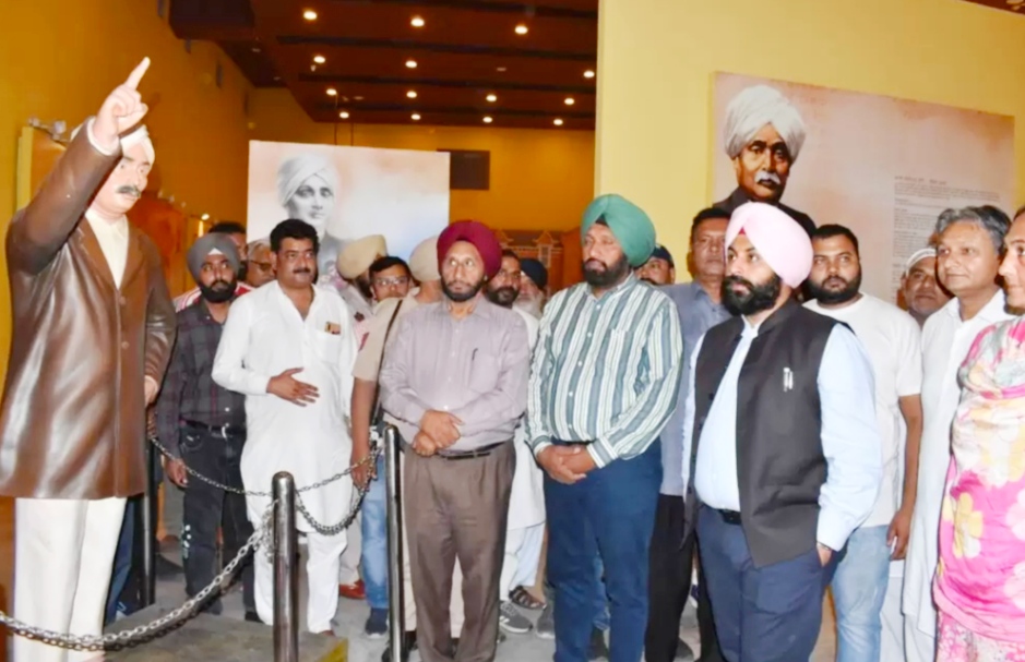 Punjab Tourism and Cultural Affairs Minister Harjot Singh Bains visits Jung-e-Azadi Memorial