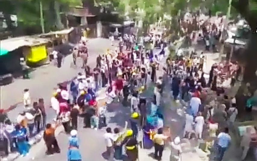 BIG NEWS: Sikh and Hindu organizations clashed in Patiala, firing, stones and swords broke out, night curfew imposed