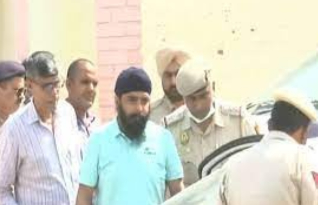 Big News : Mohali court issues arrest warrants of BJP leader Bagga, issues directions to produce him in court