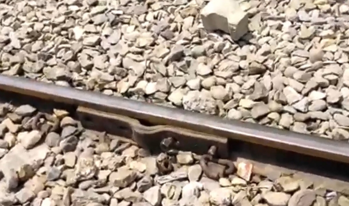 Major train accident averted in Jalandhar, drug addicts opening fish plate of railway line ran away after seeing people