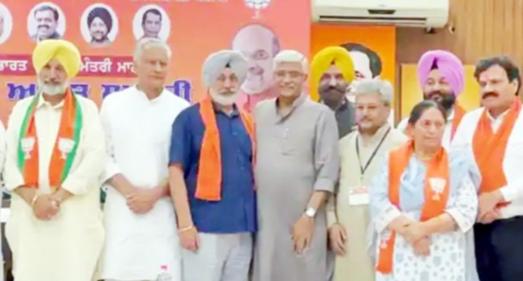 Four former Congress ministers including Verka join BJP, there is panic in Punjab Congress