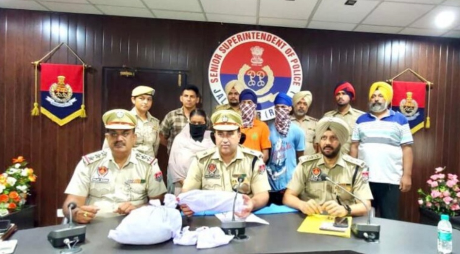 Police solved the mystery of half-burnt body case found in Adampur