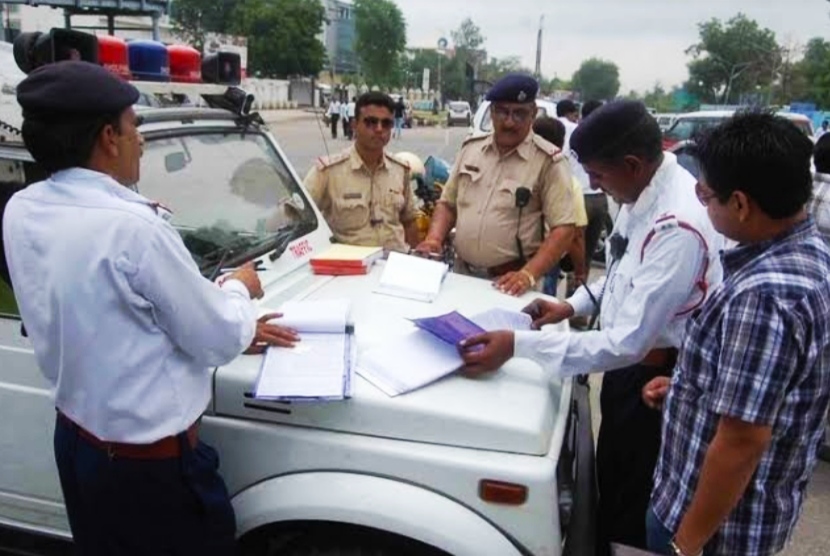 Traffic rules have become strict in Chandigarh, now the challan will be deducted even after stopping the car on the roads