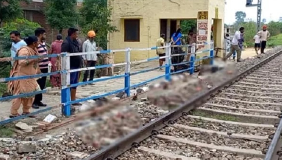 Man commits suicide by jumping in front of train near railway gate