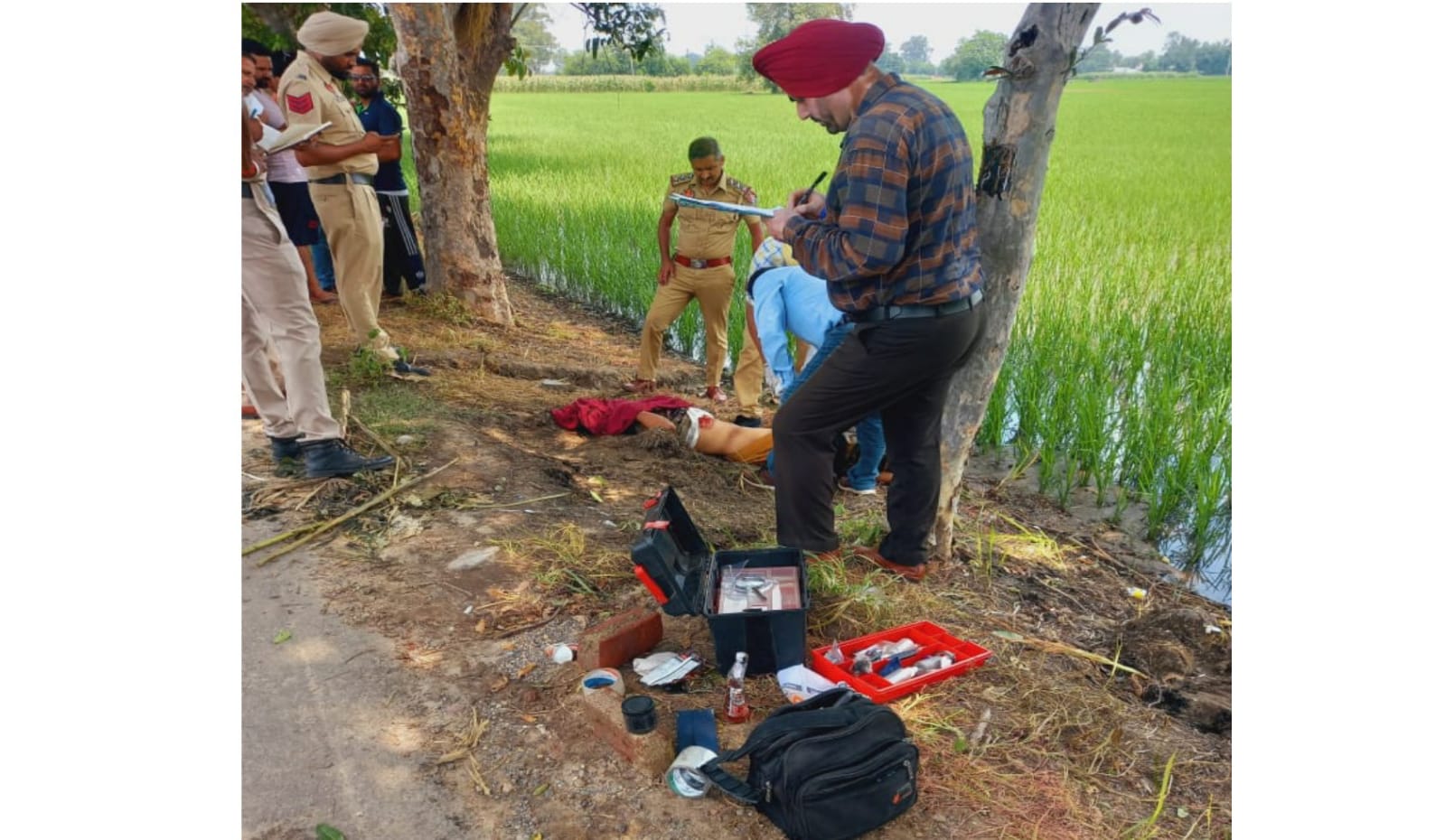 Sensation spread due to finding dead body on the banks of canal in Jalandhar, deep wounds on the body of the deceased