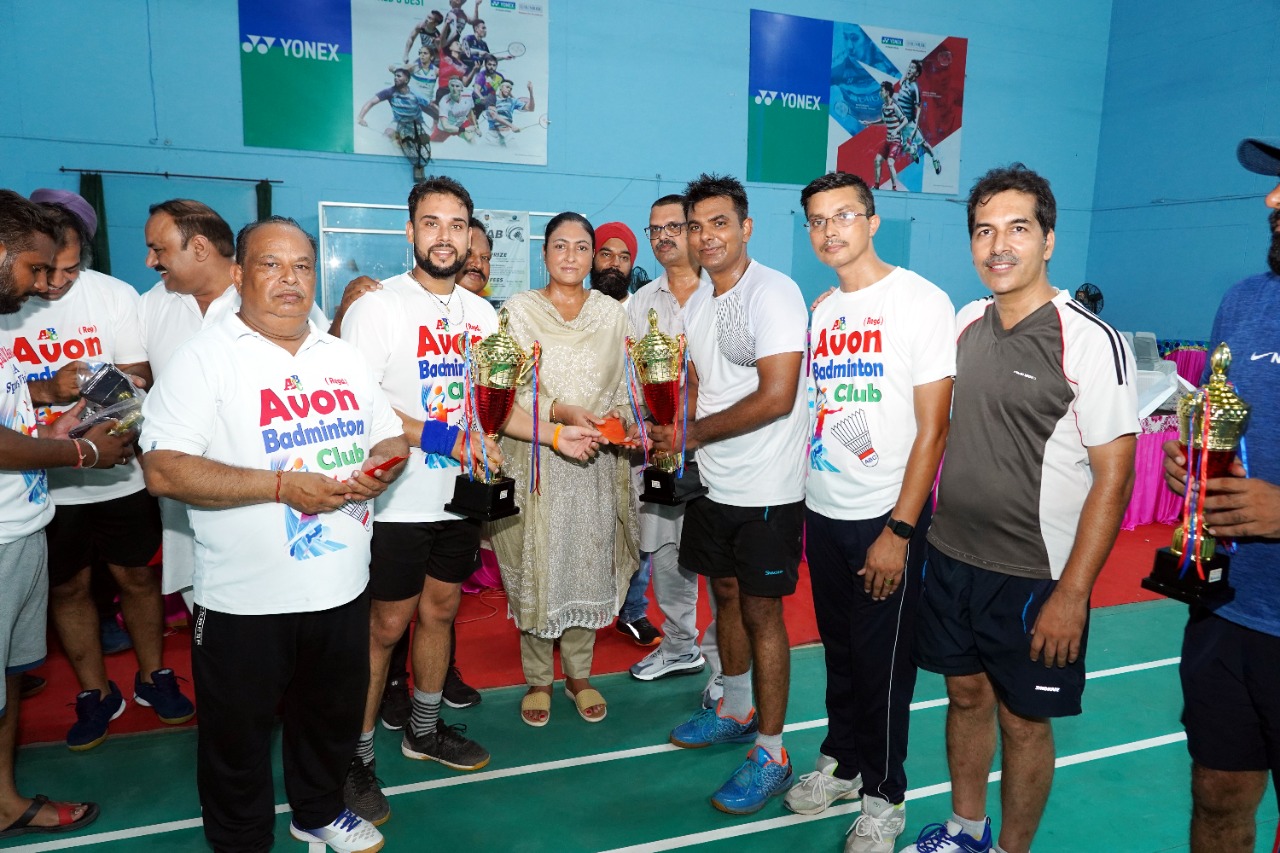 Sajan and Hine became the winners of the first Avon Badminton Club (Regd.) tournament