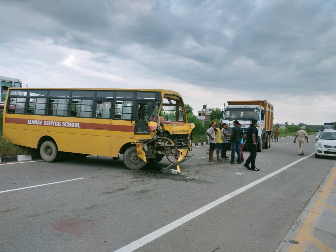 A terrible accident happened on Jalandhar's Nakodar Road, a collision between a school bus and a truck