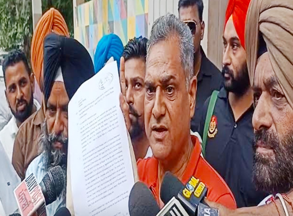 Former cabinet minister Bharat Bhushan's troubles will increase, former DSP Balwinder Singh Sekhon gave 4 complaints to Vigilance