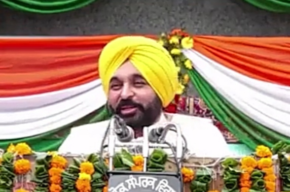 Independence Day 2022: Punjab CM Bhagwant Mann hoists the tricolor in Ludhiana