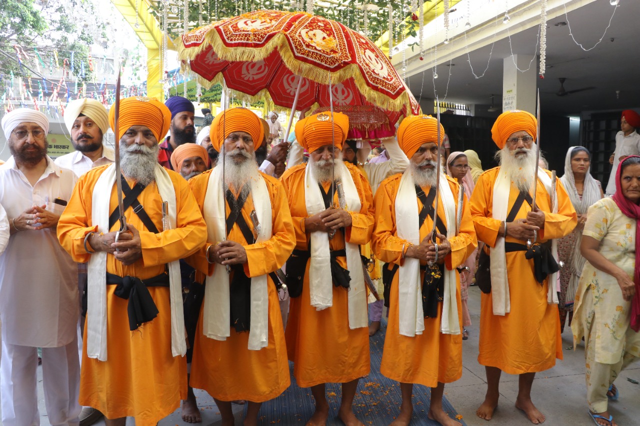 Supernatural Nagar Kirtan decorated by Gurdwara Charan Kanwal Sahib Patshahi Sixth Basti Sheikh