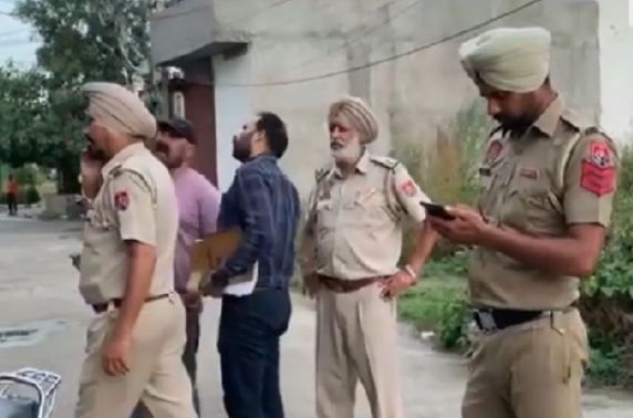 The shooting in this area of Jalandhar, created an atmosphere of panic