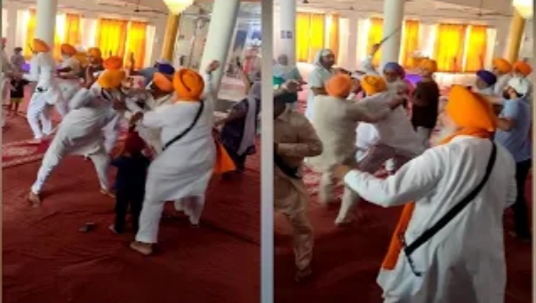Two sides clashed over the predominance of Gurdwara in Punjab, threw a turban in the fight, attacked with a kirpan