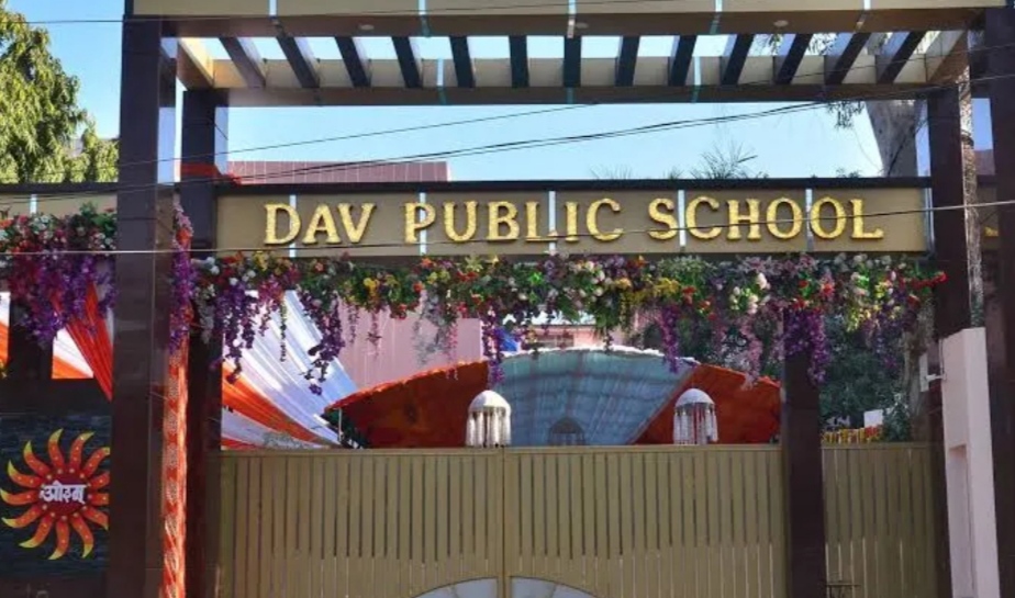 Threatened to blow up Amritsar's DAV Public School with a bomb, the police made a shocking revelation in the matter