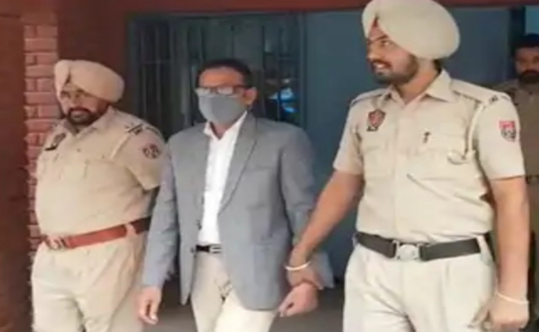 Ludhiana Police caught fake Interpol officer, fake ID card also recovered