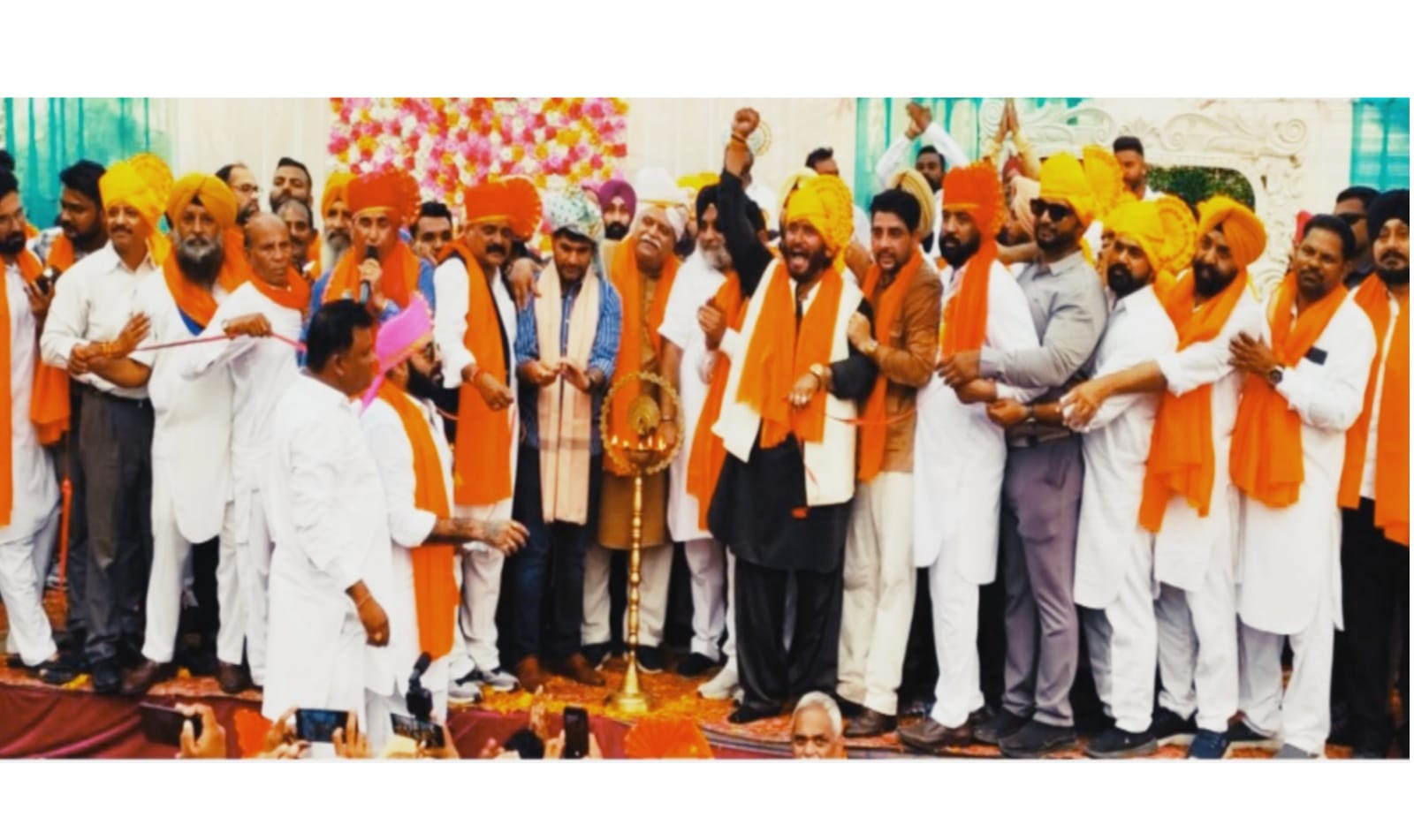 JALANDHAR : A huge grand procession taken out on the manifest festival of Lord Valmiki Ji Maharaj