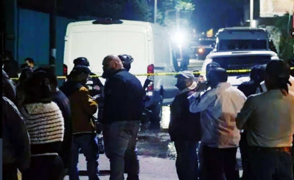 man opened fire in Mexico, 12 killed