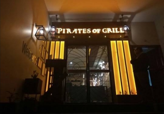 Uproar over cockroach coming out of cake taken from Pirates of Grill restaurant in Jalandhar