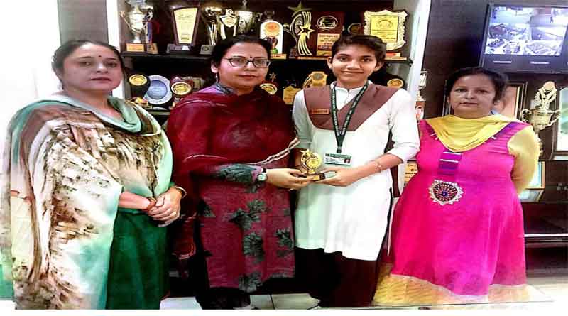 Talented student of Shiv Jyoti Public School got consolation prize in 'On the Spot Landscape Competition'