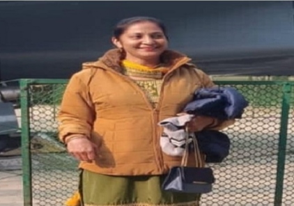 Female teacher killed in road accident, unknown vehicle hit in fog