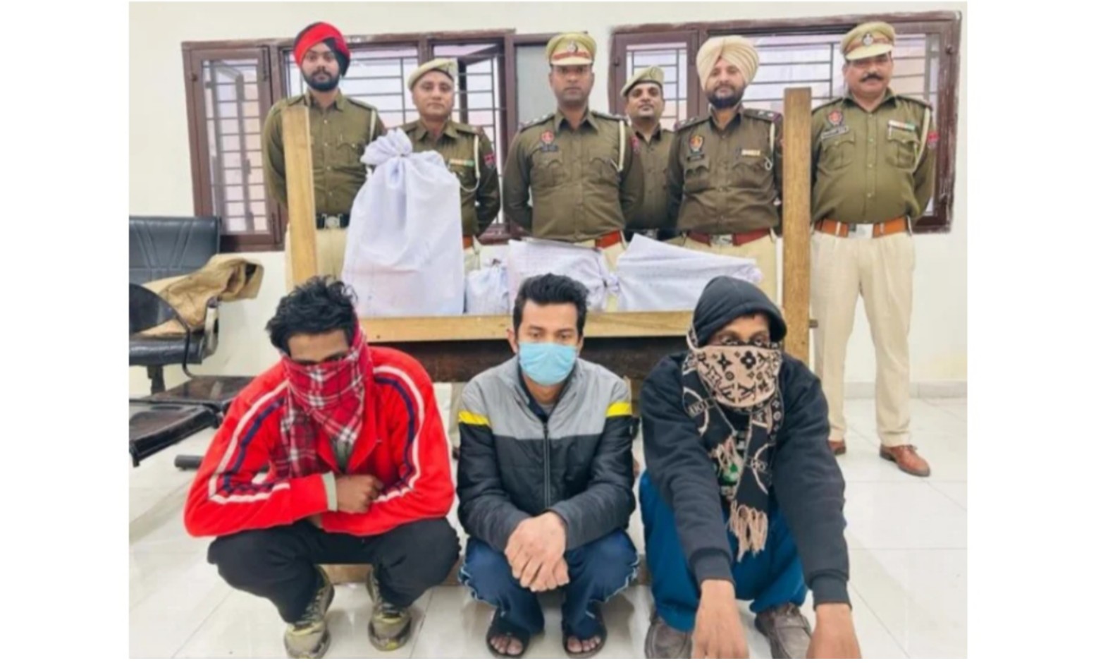Fake note making racket busted in Pathankot, three accused arrested