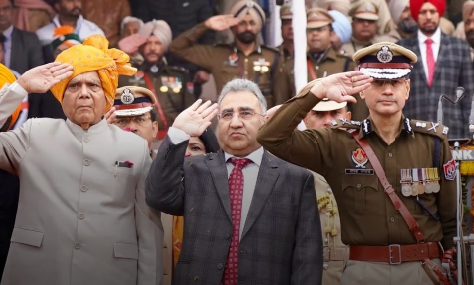 On the occasion of 74th Republic Day, Governor Banwarilal Purohit hoisted the national flag in Jalandhar