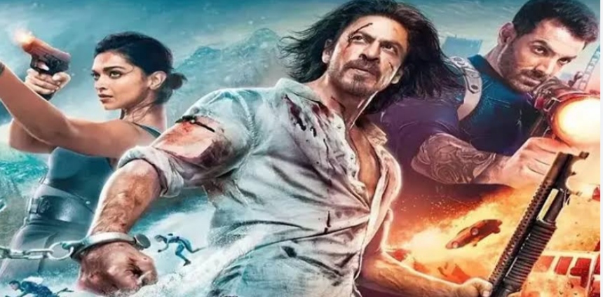 Shahrukh Khan's film Pathan has a bumper opening, earned 55 crores on the first day
