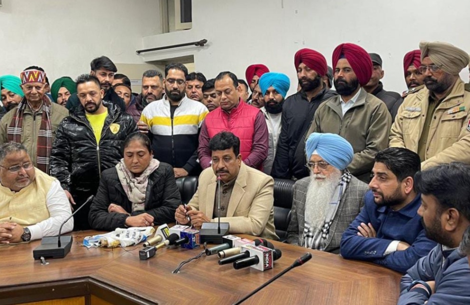 Jalandhar - AAP party gave a big blow to Congress and BJP before municipal elections