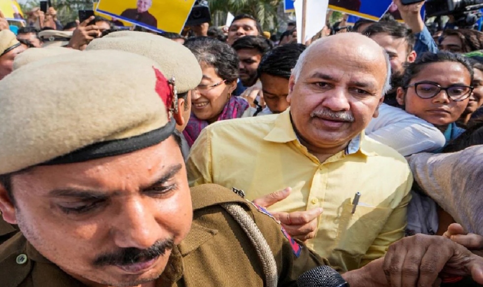 दिल्ली के डिप्टी CM मनीष सिसोदिया गिरफ्तार,CBI का बड़ा एक्शन