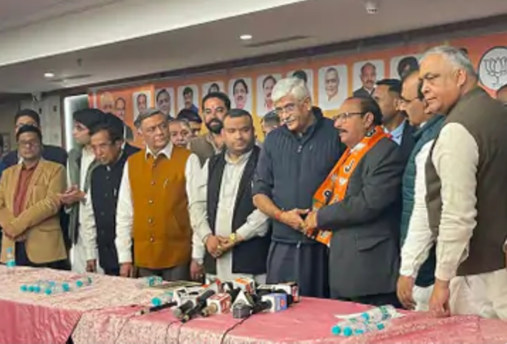 central Minister Gajender Singh Shekhawat got Congress-Akali and AAP leaders included in BJP