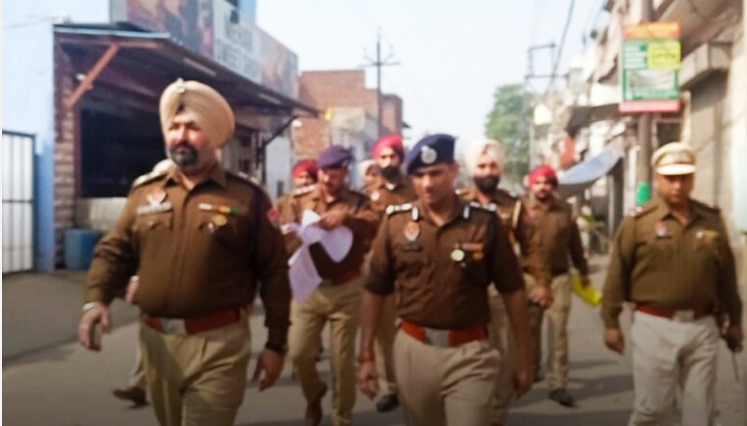 Police Commissioner Kuldeep Chahal did a big search operation against drugs in Qazi Mandi