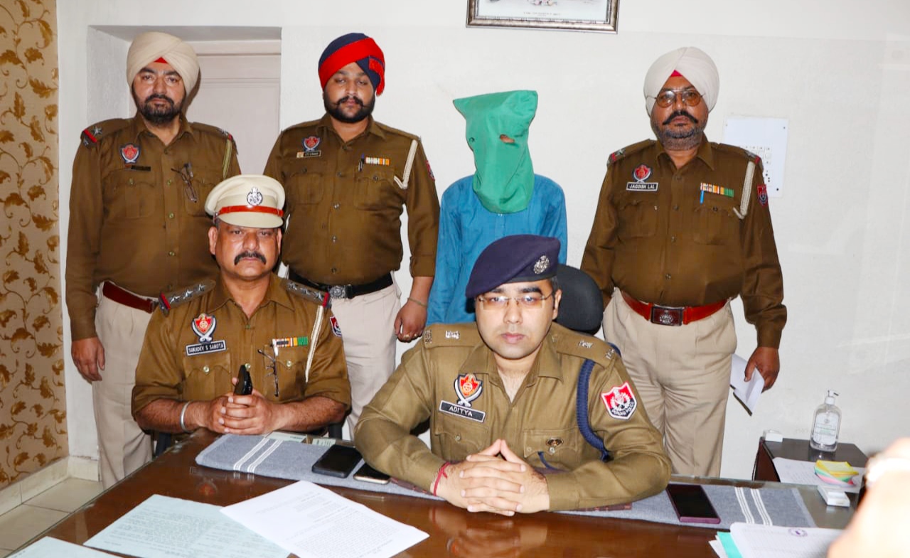 Jalandhar: Police station no: 6 arrested the accused of stealing vehicles, 8 vehicles recovered