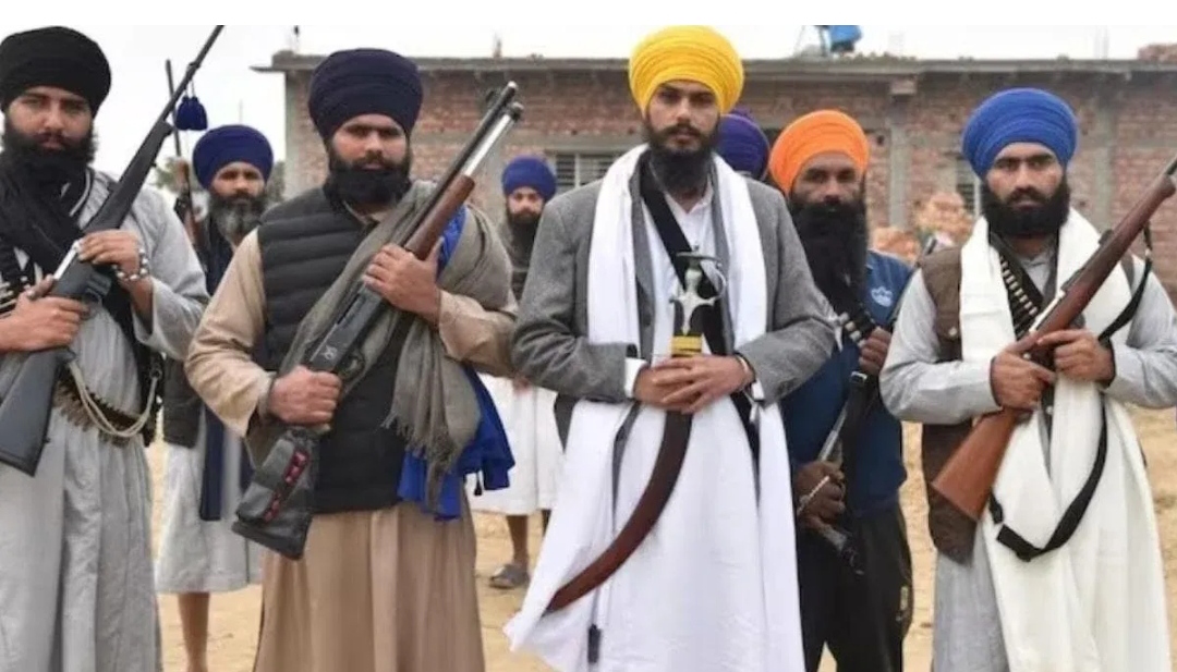 Gunman of Amritpal Singh caught by the police