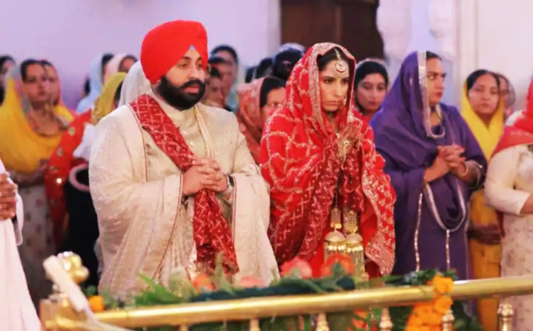 Punjab cabinet minister Harjot Singh Bains tied the knot with IPS Jyoti Yadav today