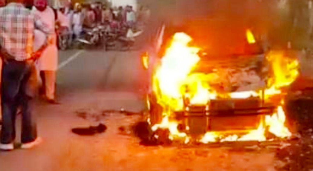 Terrible accident in Ferozepur, 4 year old girl burnt alive due to car fire in front of parents