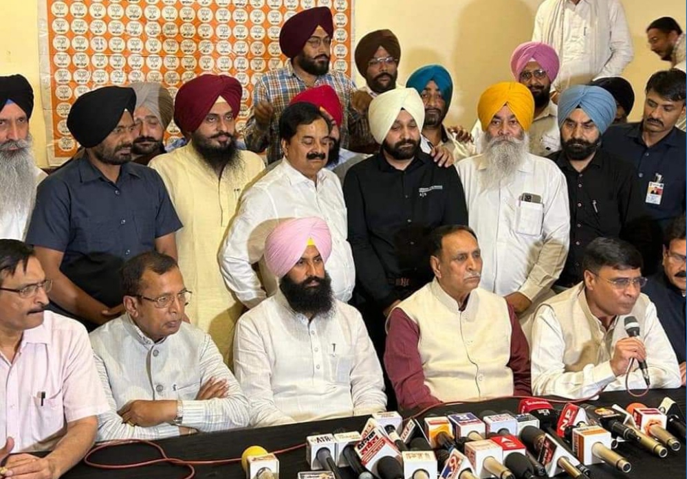 Simarjit Bains will support BJP, Simarjit Bains reached Jalandhar announced
