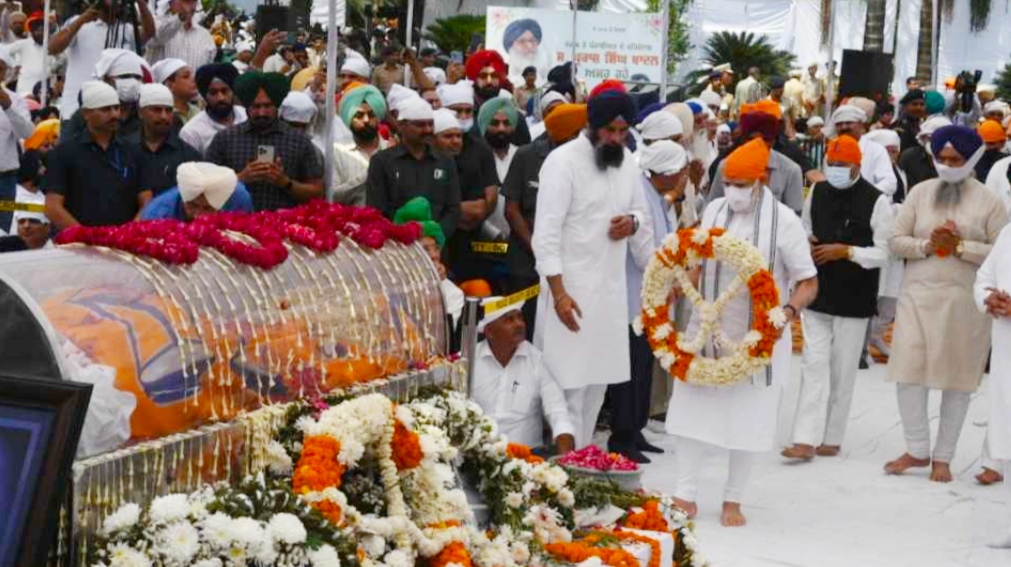Prime Minister Narendra Modi arrives to pay tribute to former Punjab CM Parkash Singh Badal