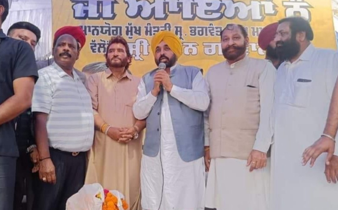 Big blow to Akali Dal, Chandan Grewal joins Aam Aadmi Party