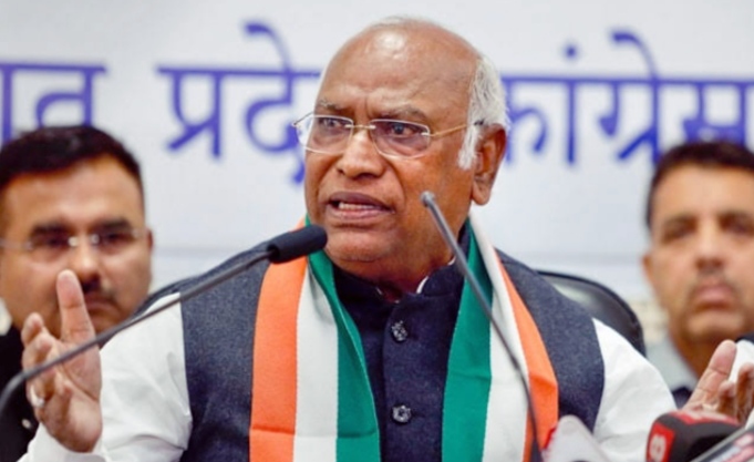 Big news: 100 crore defamation case against Congress President Mallikarjun Kharge
