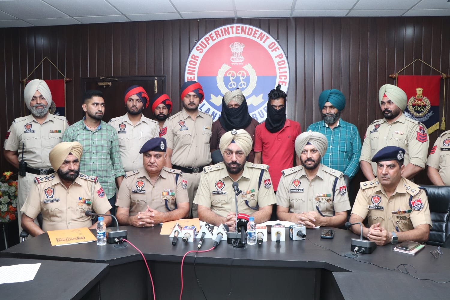 Jalandhar: Under the guise of bags of potato chips, 2 persons arrested including 140 bags of poppy seeds