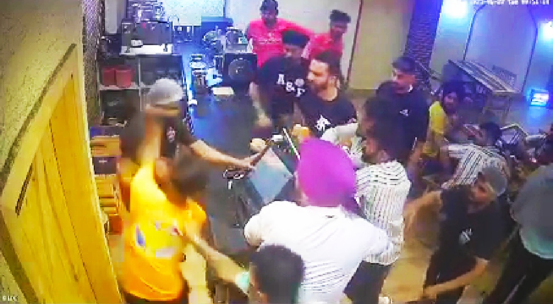 Youth committed hooliganism in Apna Chai Wala restaurant in Bhogpur, Jalandhar, incident captured in CCTV camera