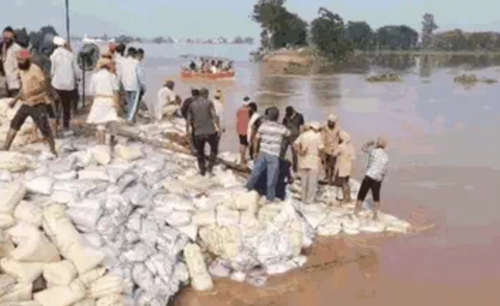 The central government gave a relief package to Punjab after the situation worsened due to floods.