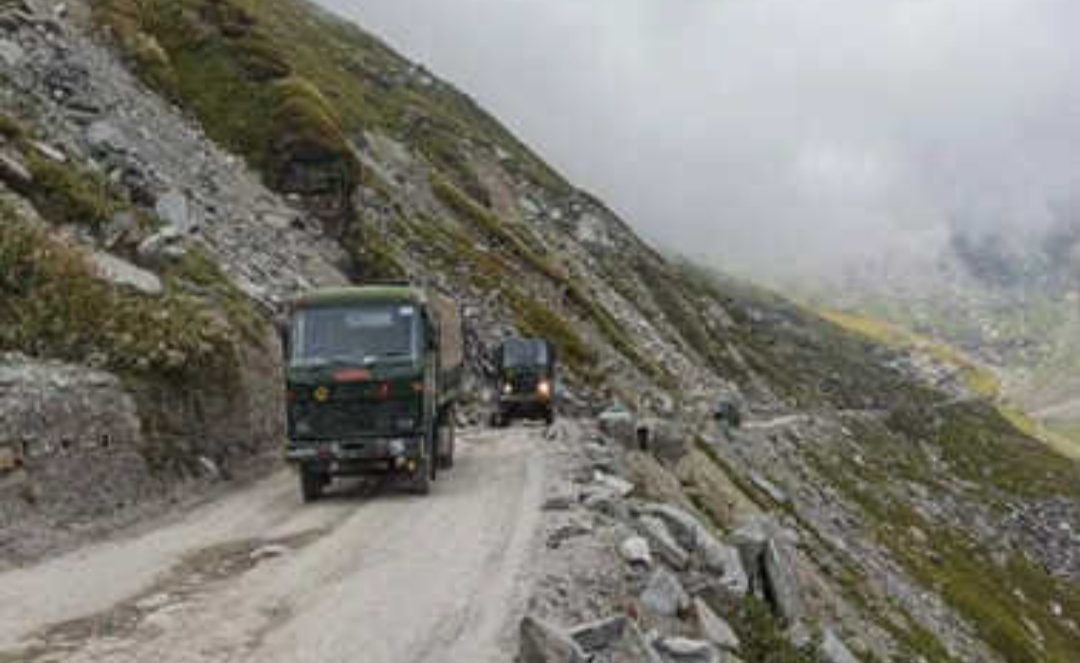 Army vehicle skids and falls into ditch in Ladakh, 9 soldiers martyred, 1 injured